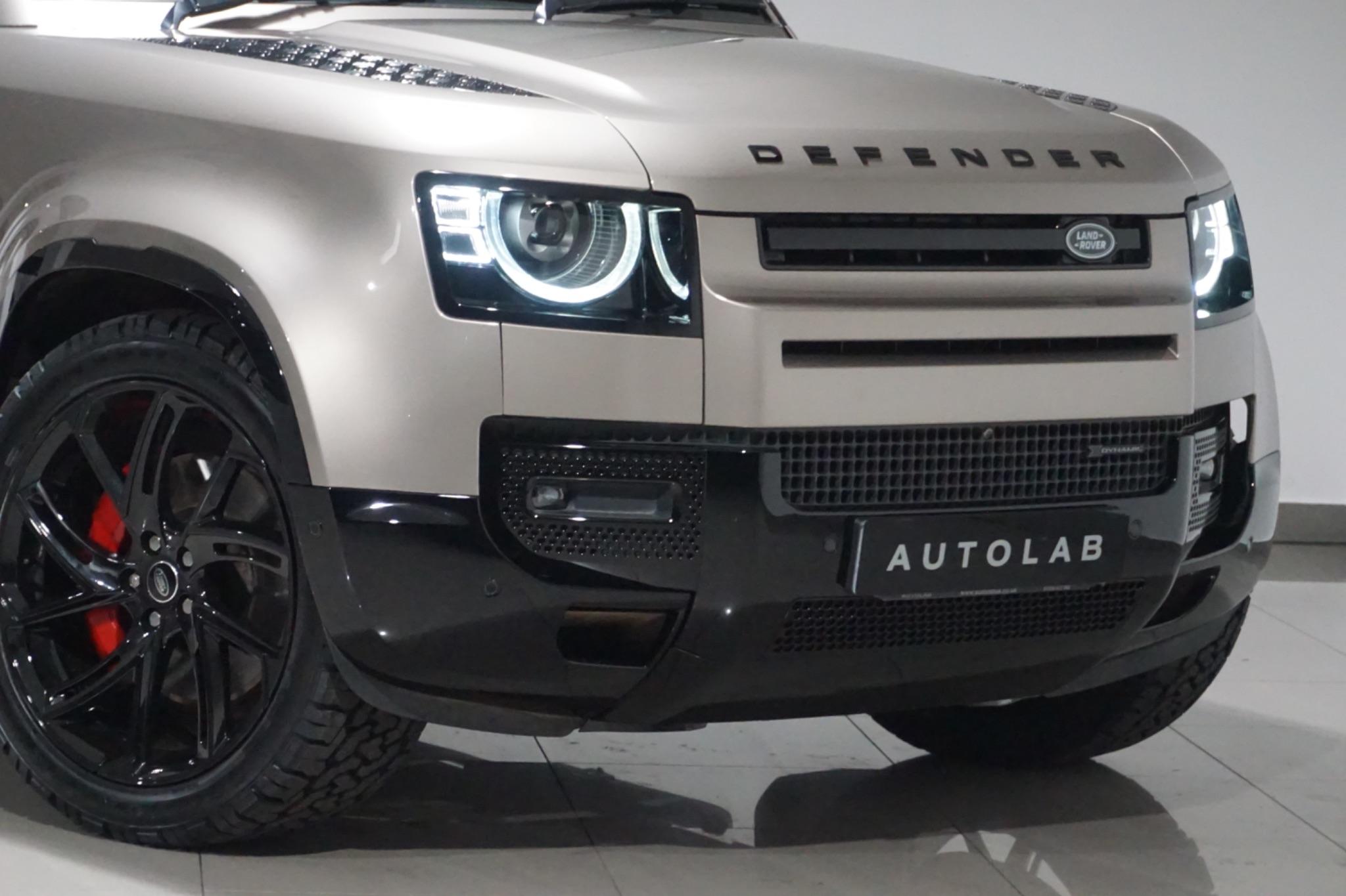 Land Rover Defender 110 3.0 D250 MHEV X-Dynamic HSE Auto 4WD Euro 6 (s/s) 5dr